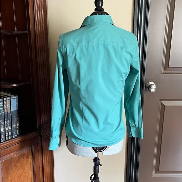 EUC Talbots Turquoise Casual Button Down Shirt - Picture 2 of 5